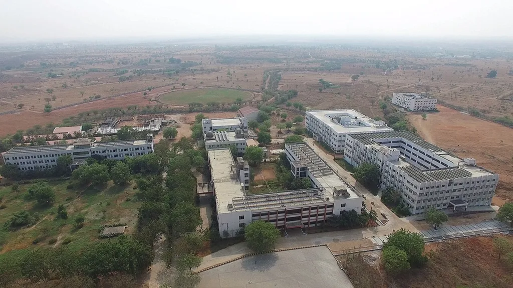 CVR College Aerial view — via Wikimedia Commons
